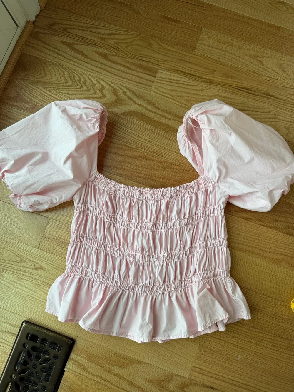 ASTR The Label Pink Puff Sleeve Smocked Peplum Top XL